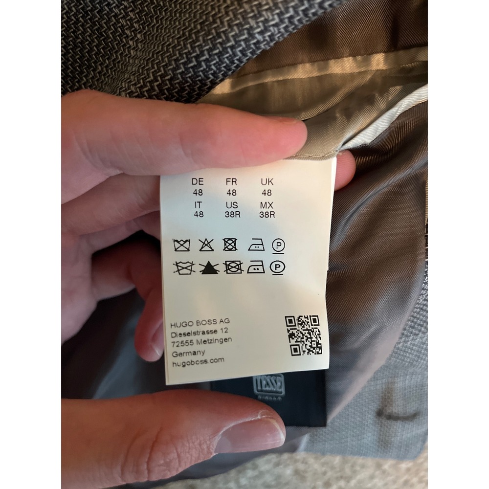 Hugo Boss Lanificio Tessa Biella Men Sport Coat 38R Grey Plaid Two Button Blazer - Picture 4 of 8